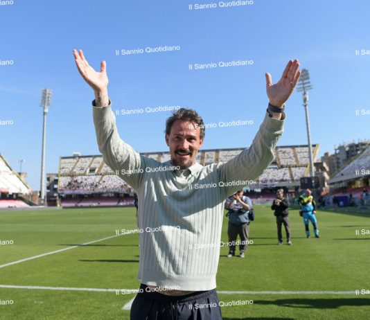 Dopo aver ritrovato la B, il Benevento pensa ai rinnovi di Carli e Floro Flores