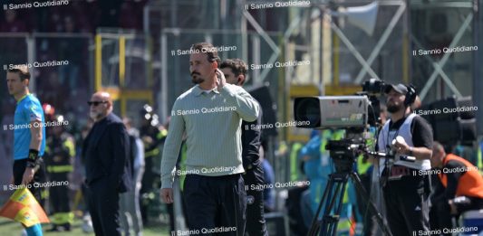 Floro Flores assicura: “Il mio Benevento non è sazio: vogliamo vincere tutto”