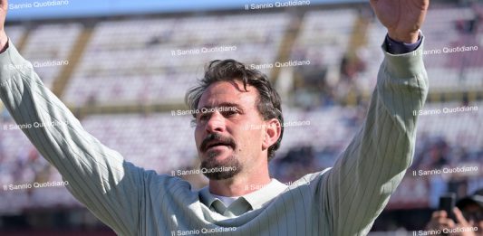 Floro Flores non trattiene le lacrime: “Mai provate emozioni così”