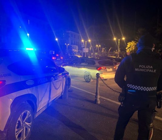Dehors e tavolini, scattano controlli a tappeto della Municipale