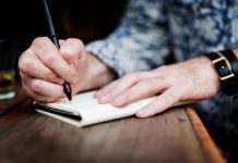 Parkinson, segnali precoci della malattia e come proteggere la salute del cervello: 10 cose da sapere