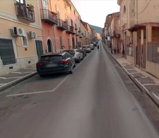 Tragico schianto in moto a Solopaca: finisce contro le auto in sosta, perde la vita 37enne