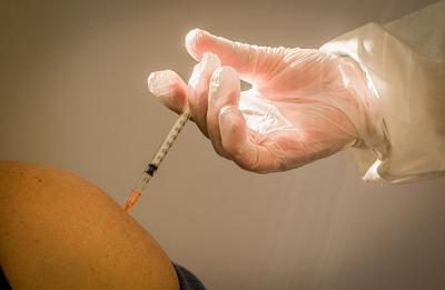 Vaccini, Falcone (Simit): “Evitano antibiotici inutili in 50-75% casi di infezione da Rsv”