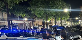 Telese, incidente nella notte in pieno centro: giovane si dà alla fuga dopo lo scontro