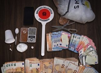 Blitz antidroga dei Carabinieri: coppia arrestata