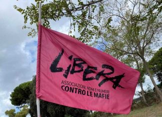‘Occhi aperti sulla corruzione’: venerdì il flash mob di Libera Benevento