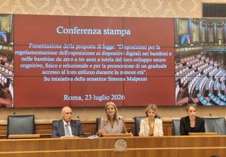Pediatri: “No a dispositivi digitali sotto i 3 anni”, prima proposta di legge