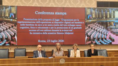 Pediatri: “No a dispositivi digitali sotto i 3 anni”, prima proposta di legge