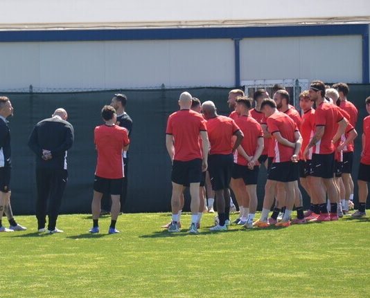 Il Benevento apre il cantiere della Serie B: la preparazione parte senza Caldirola e Ceresoli