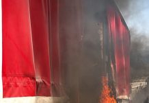 Camion prende fuoco sulla Telesina, tanta paura e disagi al traffico