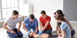 “Imparate le manovre salvavita: potrebbero salvare vostro figlio”. L’appello di un papà dopo un dramma sfiorato