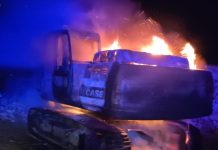 Rogo in un cantiere a Morcone: distrutti camion ed escavatore