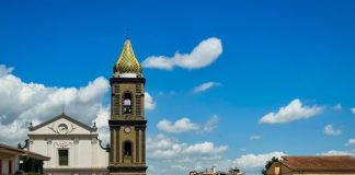 Salta il Consiglio comunale ad Amorosi, l’opposizione occupa l’Aula