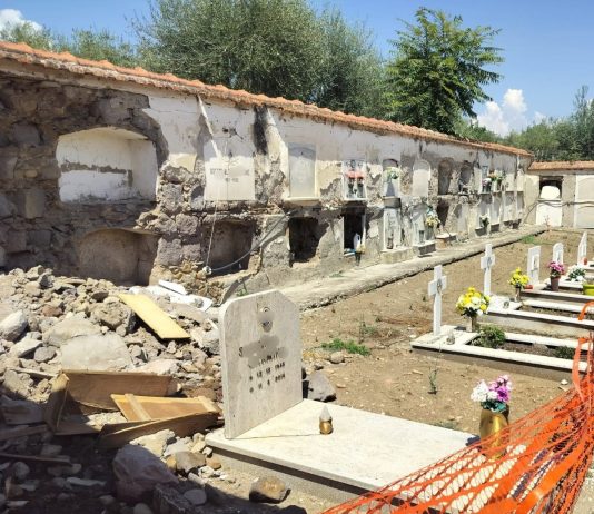 San Martino Sannita – Crolla parte del cimitero di Terranova, “condizioni precarie note da tempo”