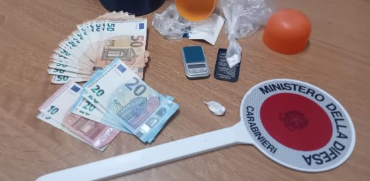 Droga nascosta nella lavatrice, nei guai 47enne di Apice