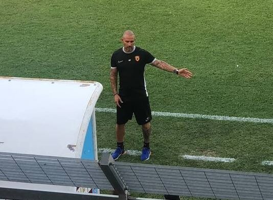 Il Benevento supera l’ultimo collaudo, Floro Flores aspetta novità dal mercato