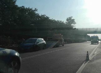 Ennesimo incidente sulla Telesina: scontro tra tre auto, un ferito e traffico paralizzato