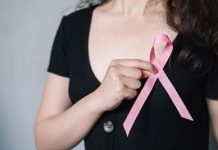 Il tumore al seno come malattia professionale: hostess vince causa storica in Francia