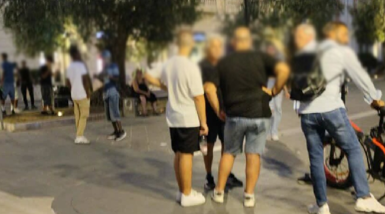 violenza piazza roma