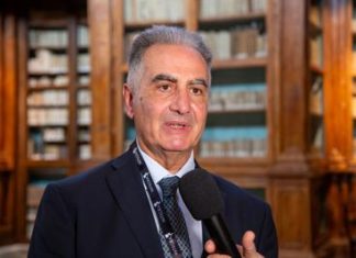 Ai, neurochirurgo Catapano: “Cambia cure e rapporto con i pazienti”
