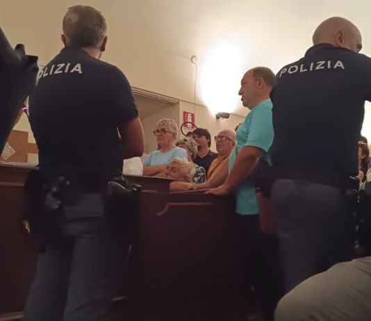 Airola, consiglio comunale aperto nel caos: tensione, contestazione e richiesta di dimissioni