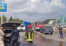 Scontro tra tir e furgone, gasolio in strada: traffico in tilt
