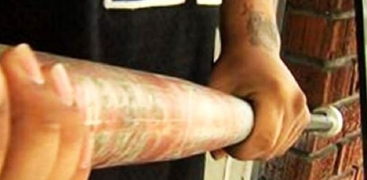 Rissa a Montesarchio, 31enne colpito con spray urticante e mazza da baseball: è in gravi condizioni