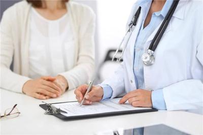 medico_paziente_adobe_free