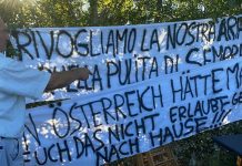 Miasmi, la protesta in contrada San Domenico: “Rivogliamo la nostra aria pulita”