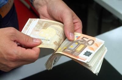 Manovra, viceministro Leo: “Cercheremo risorse per portare aliquota a 33% per redditi tra 50 e 60mila euro”