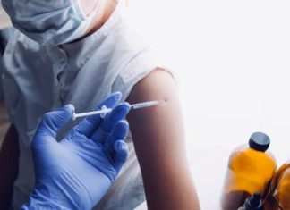 Vaccini, pediatri: “Quasi 1,8 milioni di bimbi e ragazzi indifesi contro il meningococco B”