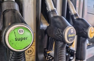 Carburanti, ecco quanti distributori fanno lo sconto su benzina e gasolio: la mappa regione per regione