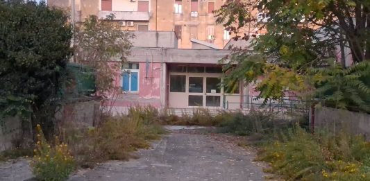 Alloggi popolari nell’ex scuola di via Torino: approvato progetto da 5 milioni