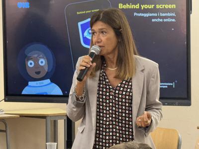 Behind Your Screen, la dirigente scolastica dell’istituto Orsa Maggiore: “Fondamentale feedback ragazzi”