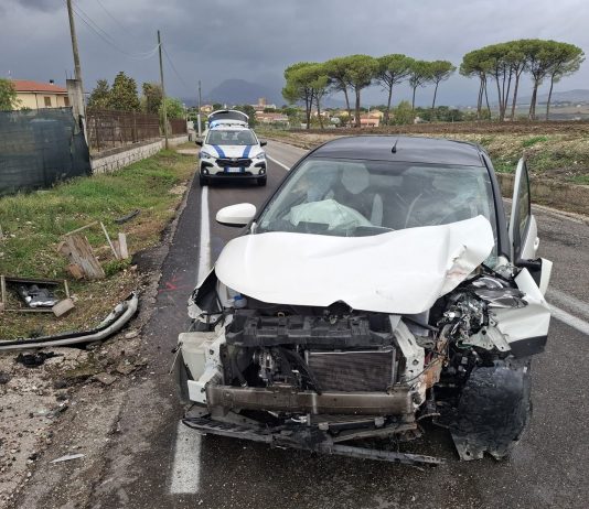Finisce con l’auto contro un muretto, ferita una 62enne di Apice