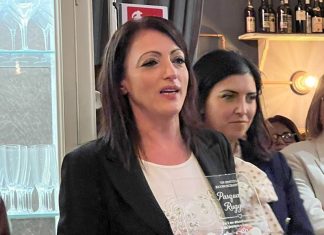 Salvò la vita a due bambini che rischiavano di soffocare, altro riconoscimento per Pasqualina Ruggiero