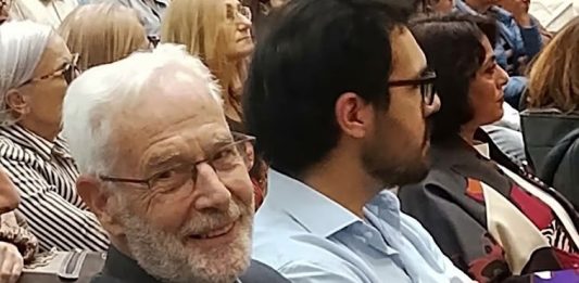 Morcone conferisce la cittadinanza onoraria al maestro Salvatore Orlando