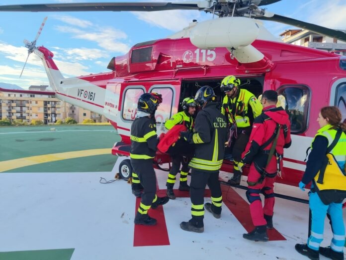 vigili del fuoco elicottero